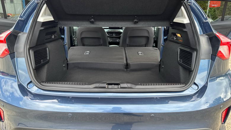 Ford Focus 1.0 EcoBoost 125 Active Auto 5dr Petrol Hatchback